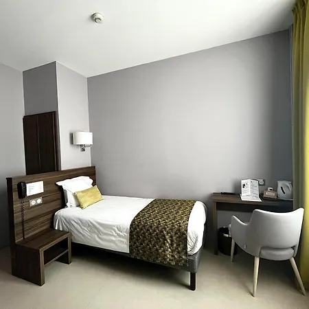 Hôtellerie L'enclos Rey Hotel