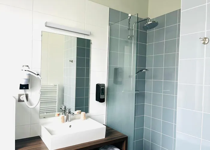 Hotellerie L'enclos Rey Hotel *